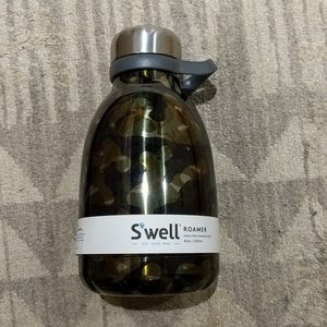 S'well Roamer Bottle in Camo Print